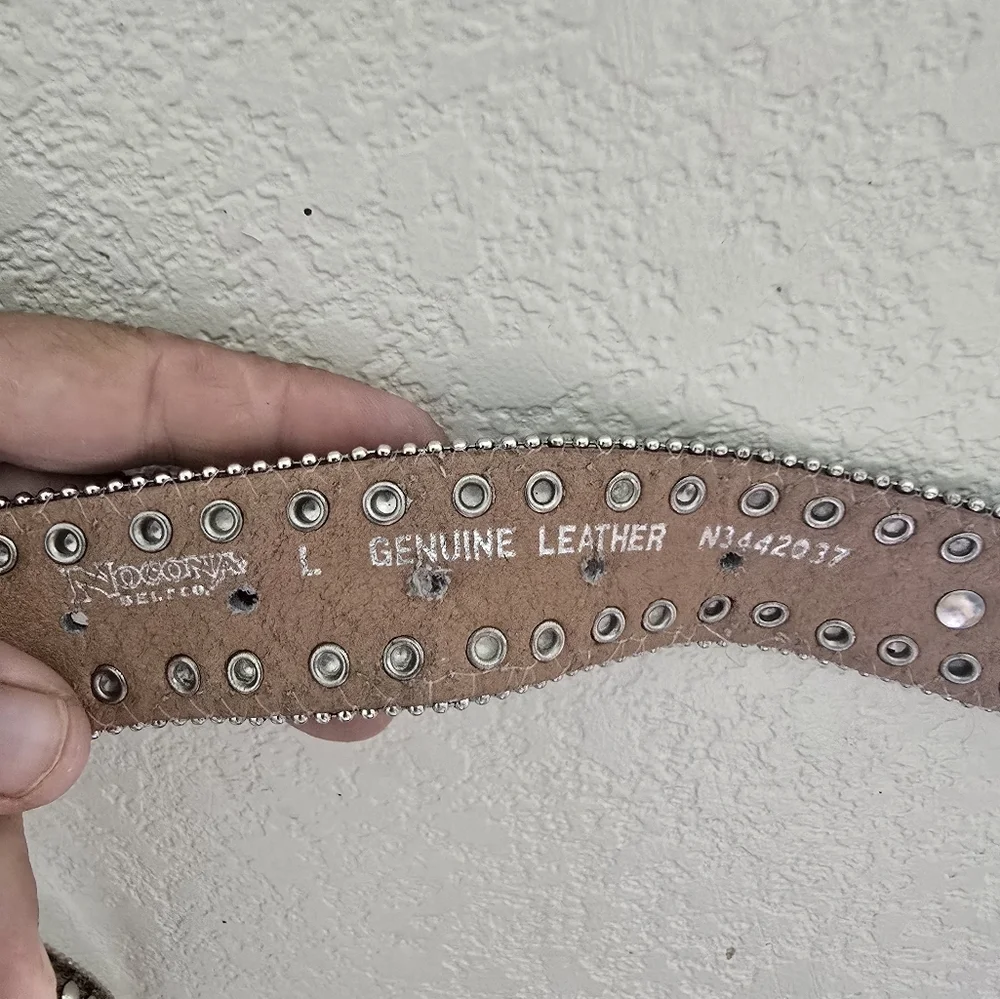Cowhide studded leather belt with rhinestones - Picture 5 of 6